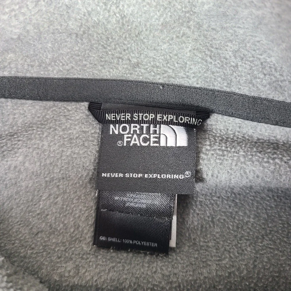 The North Face Sweater Mens Large Gray Fleece Quarter Zip Sweatshirt